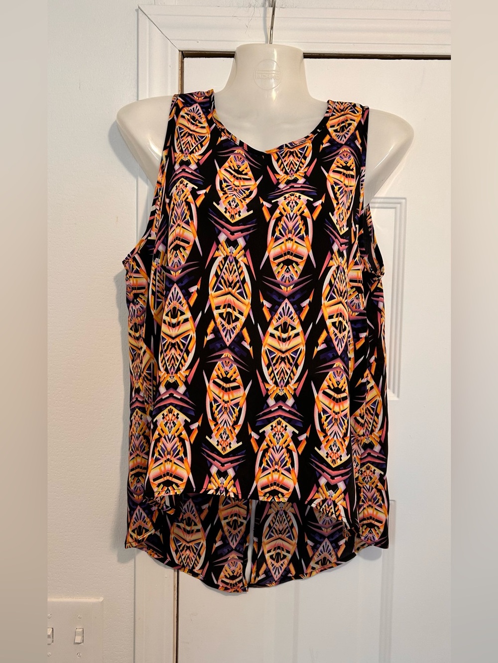 Sophie Rue Size Medium Hi-Lo Sleeveless Blouse